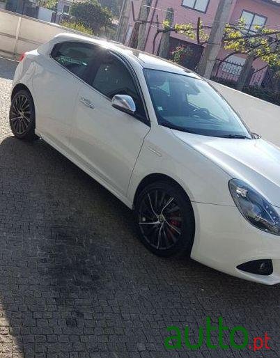 2014' Alfa Romeo Giulietta photo #1