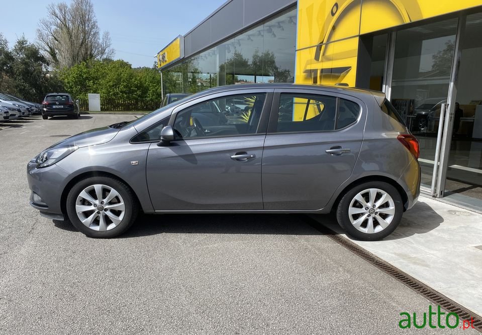 2017' Opel Corsa photo #2