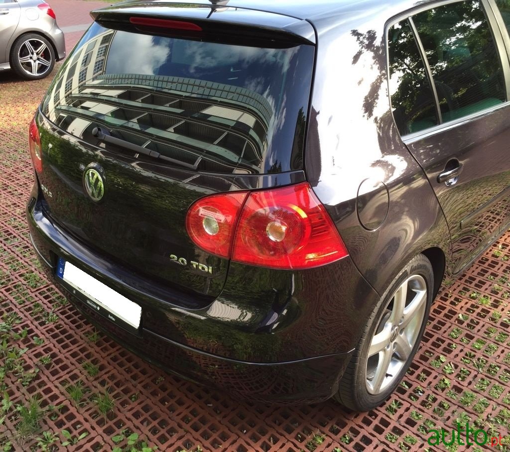 2006' Volkswagen Golf photo #4