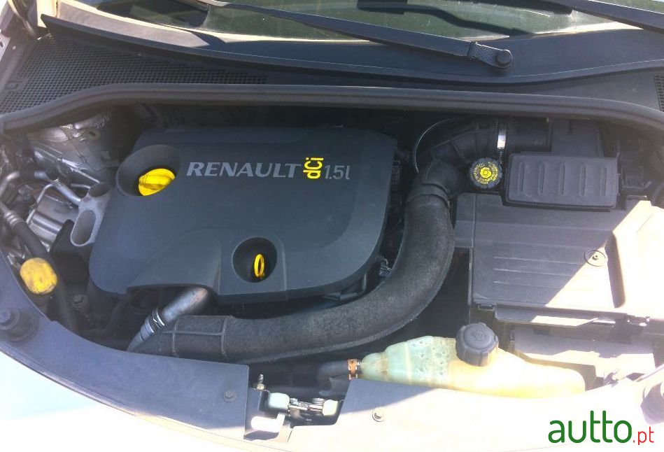 2007' Renault Clio photo #4