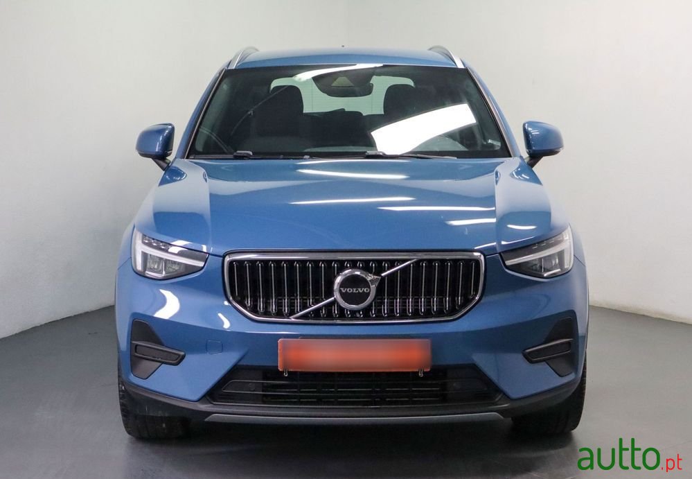2022' Volvo Xc 40 photo #2