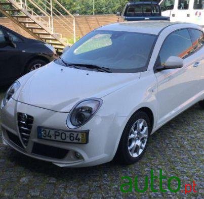 2015' Alfa Romeo MiTo photo #2