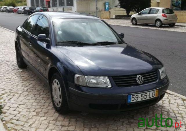 1998' Volkswagen Passat Confortline photo #2