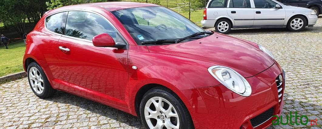 2012' Alfa Romeo MiTo photo #3