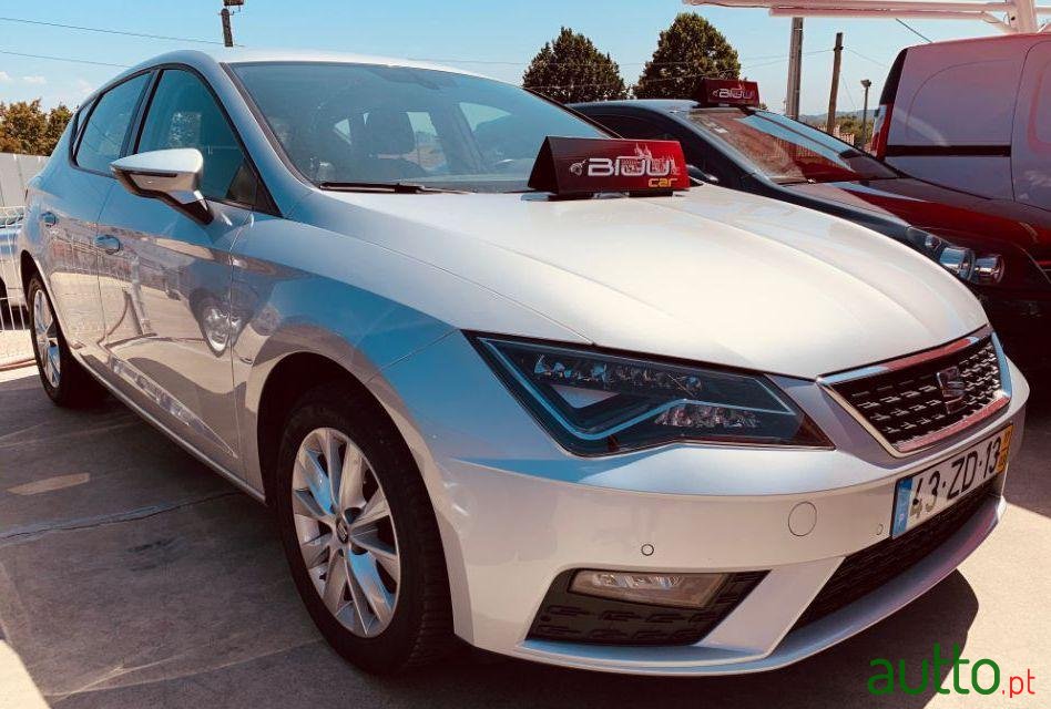 2017' SEAT Leon photo #2