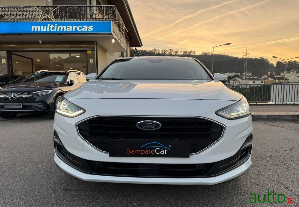 2022' Ford Focus photo #2