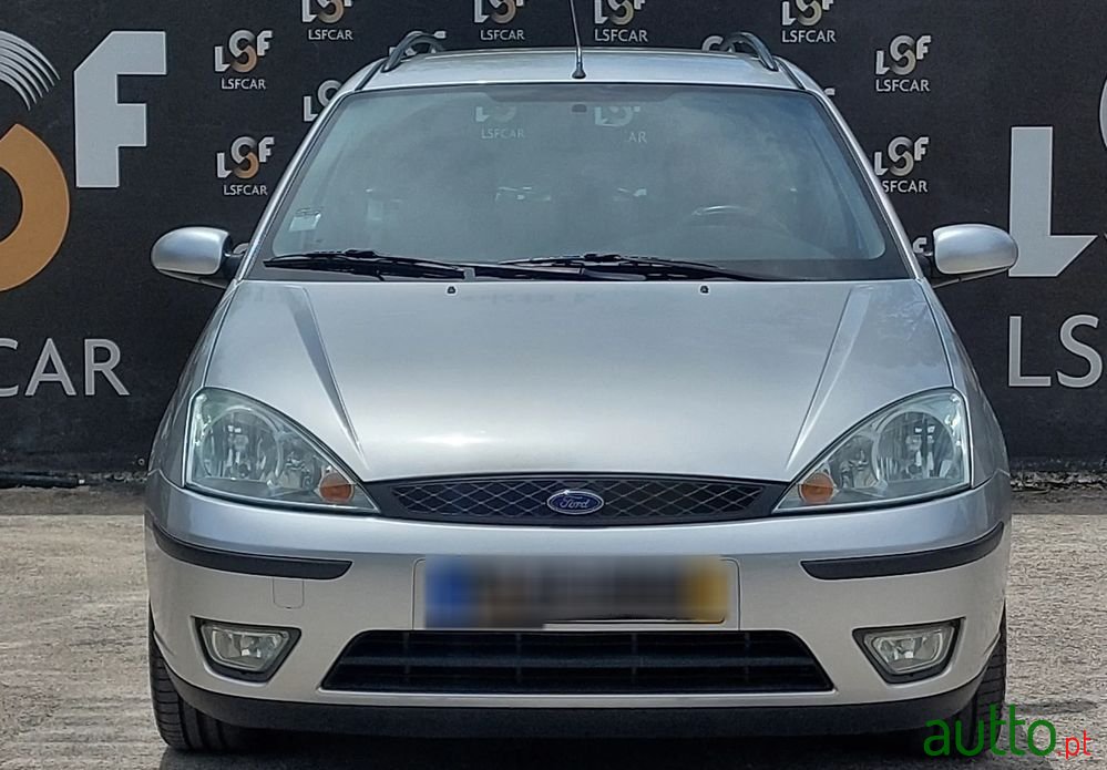 2003' Ford Focus Sw photo #3