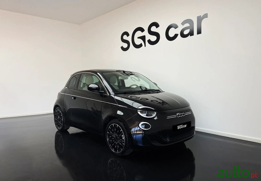 2022' Fiat 500e La Prima photo #6