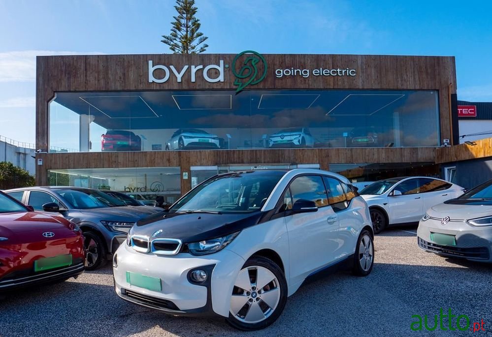 2015' BMW Série I (60 Ah) photo #1