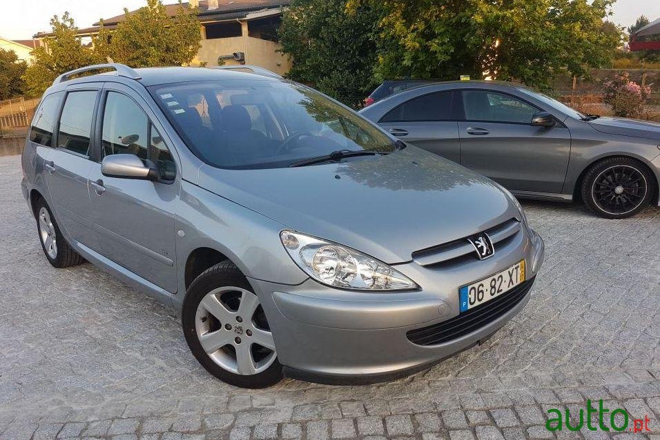 2005' Peugeot 307-Sw photo #2