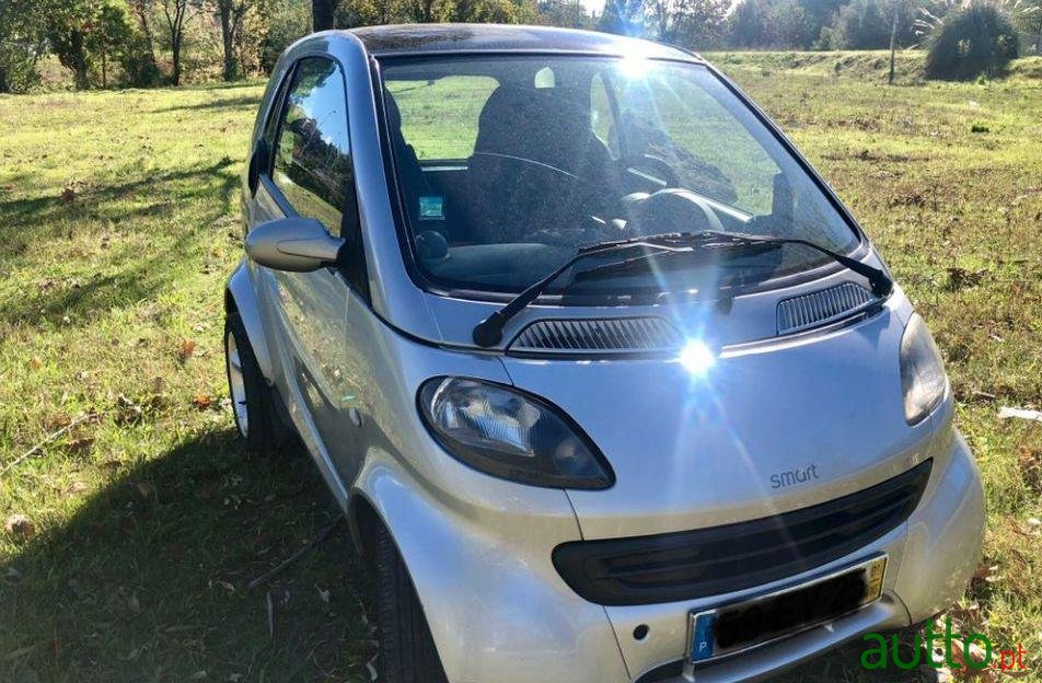 2001' Smart Fortwo photo #1