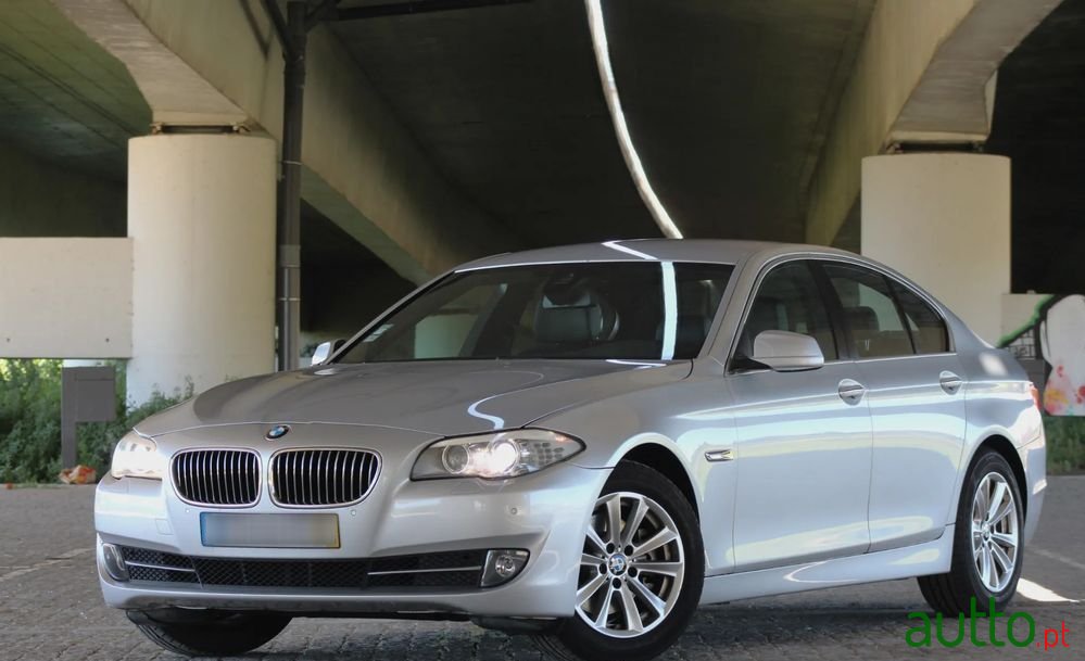 2013' BMW Série 5 D Line Luxury photo #1