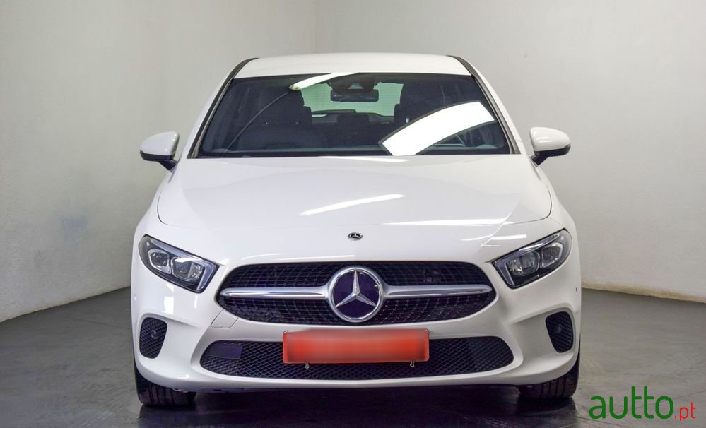 2023' Mercedes-Benz Classe A photo #2