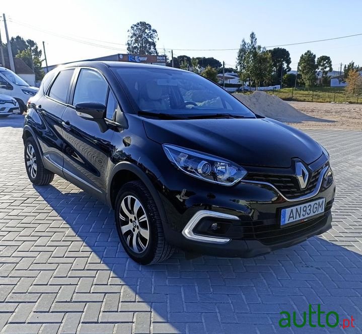 2017' Renault Captur photo #4