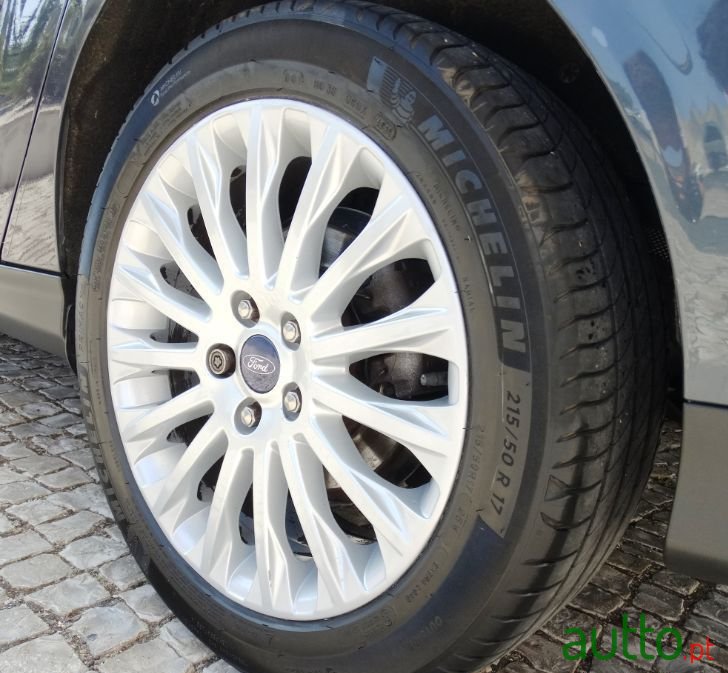 2013' Ford Focus Sw photo #5