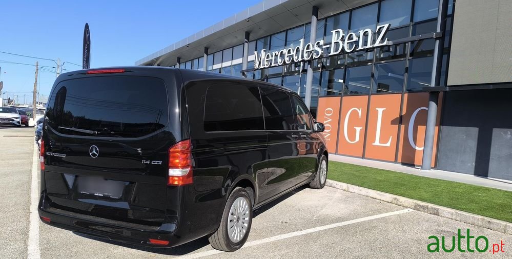 2023' Mercedes-Benz Vito Tourer photo #4
