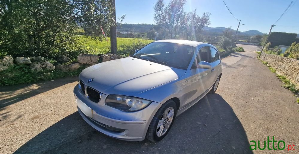 2008' BMW 118 D photo #1