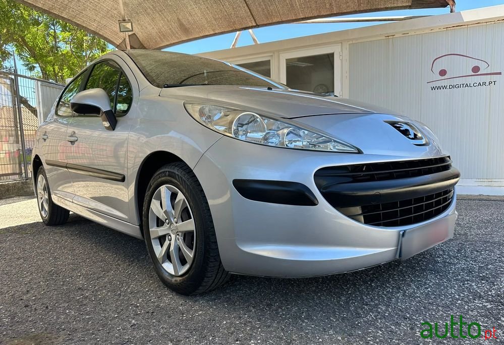2007' Peugeot 207 1.4 16V Trendy photo #4