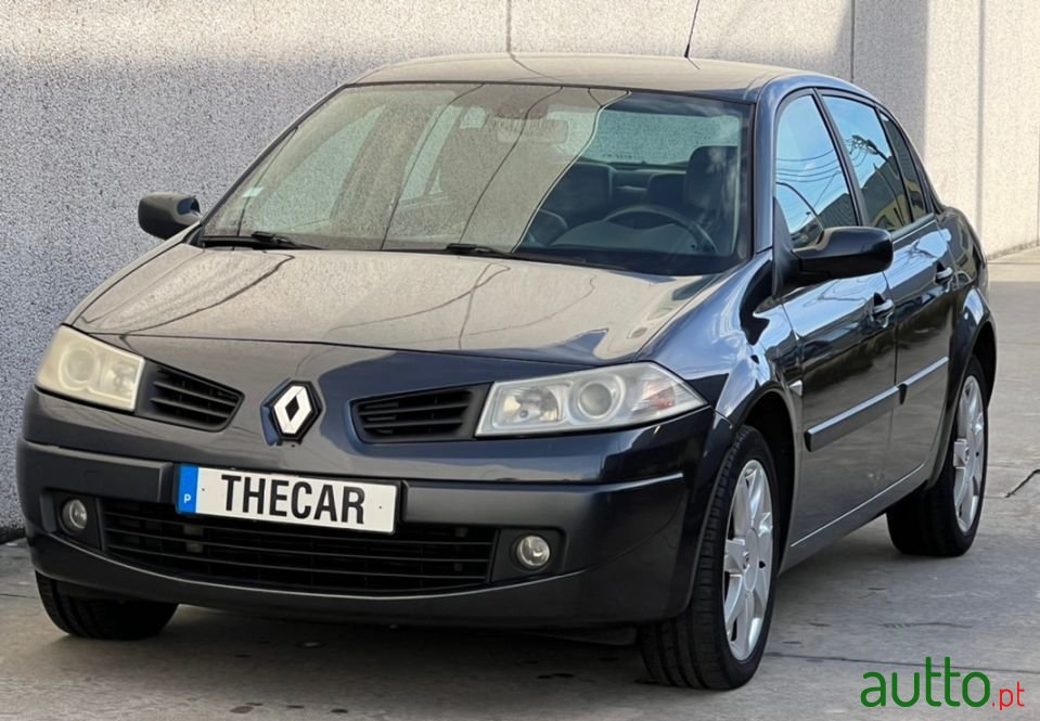 2007' Renault Megane photo #1