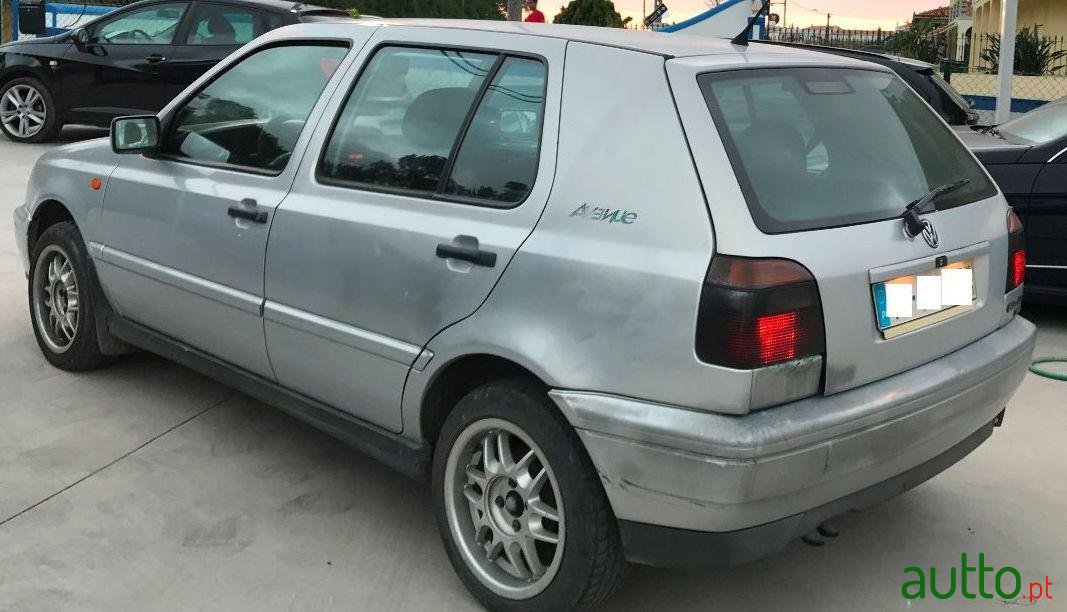 1995' Volkswagen Golf 1.9 Tdi Avenue photo #2