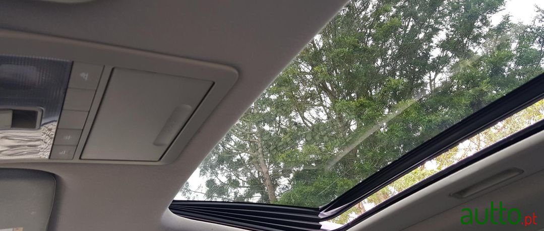 2008' Chevrolet Captiva photo #5