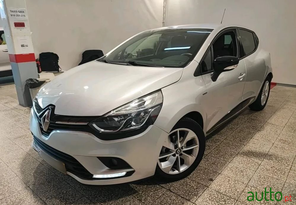 2016' Renault Clio 1.5 Dci Limited photo #1