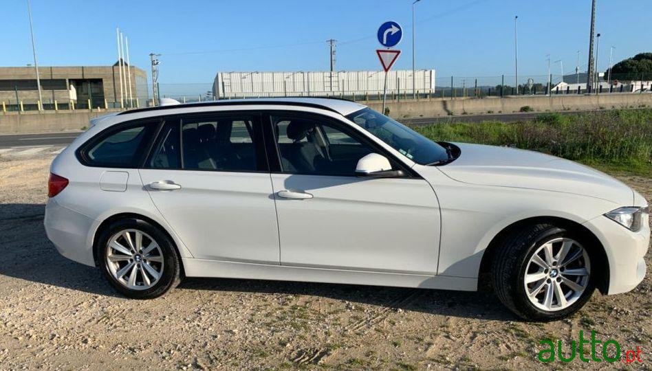 2013' BMW 318 D Auto photo #2