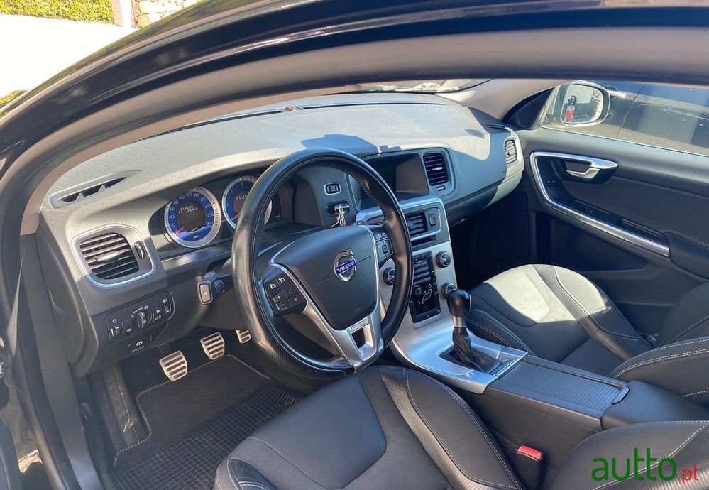 2013' Volvo V60 photo #6