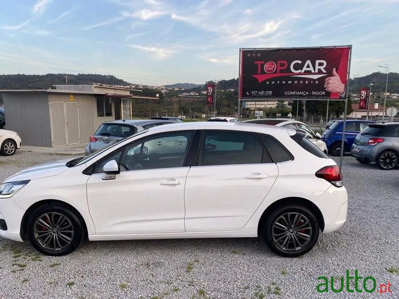 2015' Citroen C4 photo #3