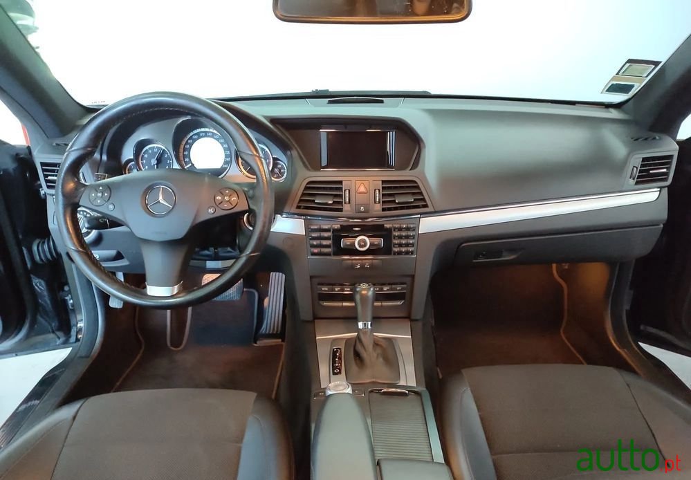 2010' Mercedes-Benz 250 photo #4