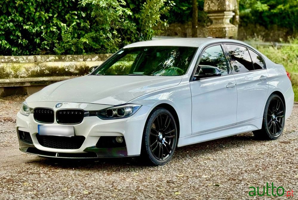 2013' BMW 320 photo #5