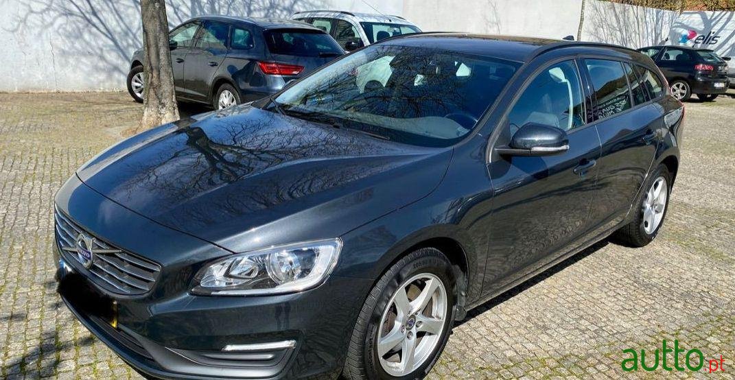 2015' Volvo V60 photo #4