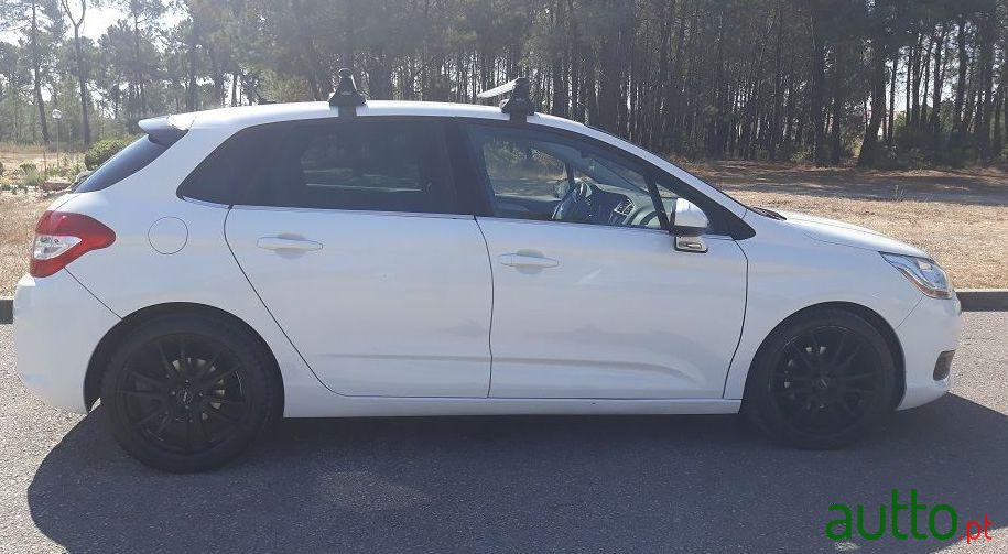 2012' Citroen C4 photo #2