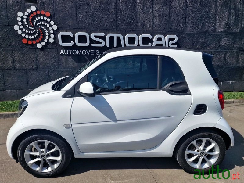 2018' Smart Fortwo photo #2