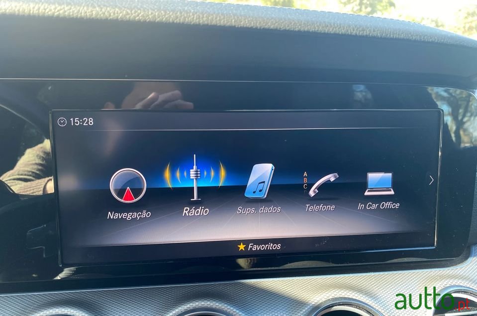 2018' Mercedes-Benz E-220 photo #4