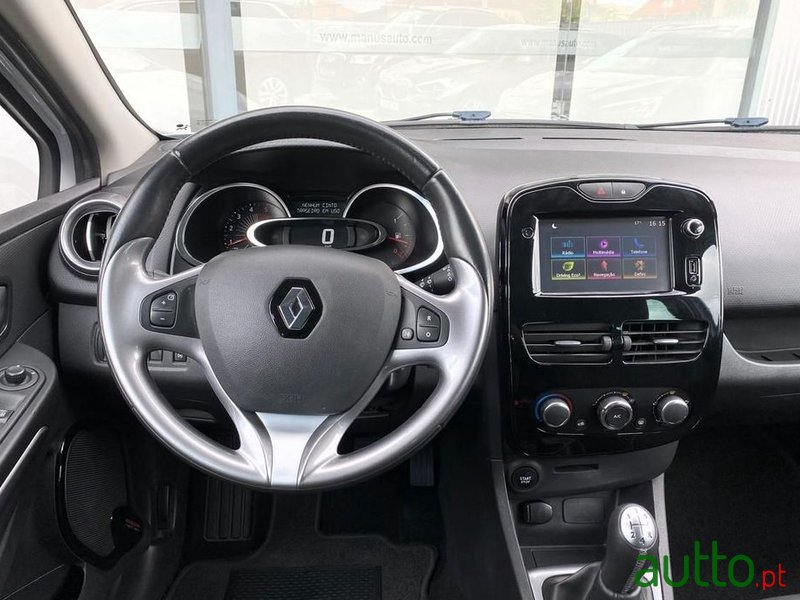 2016' Renault Clio 1.5 Dci Limited photo #4