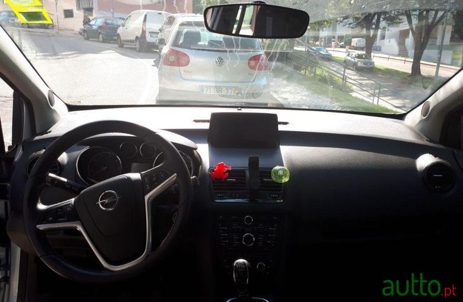2014' Opel Meriva photo #3