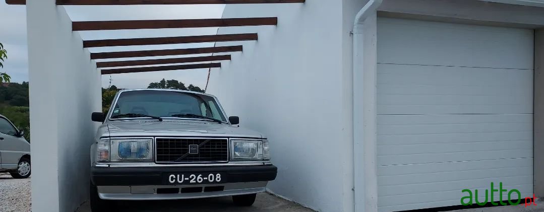 1982' Volvo 244 photo #4