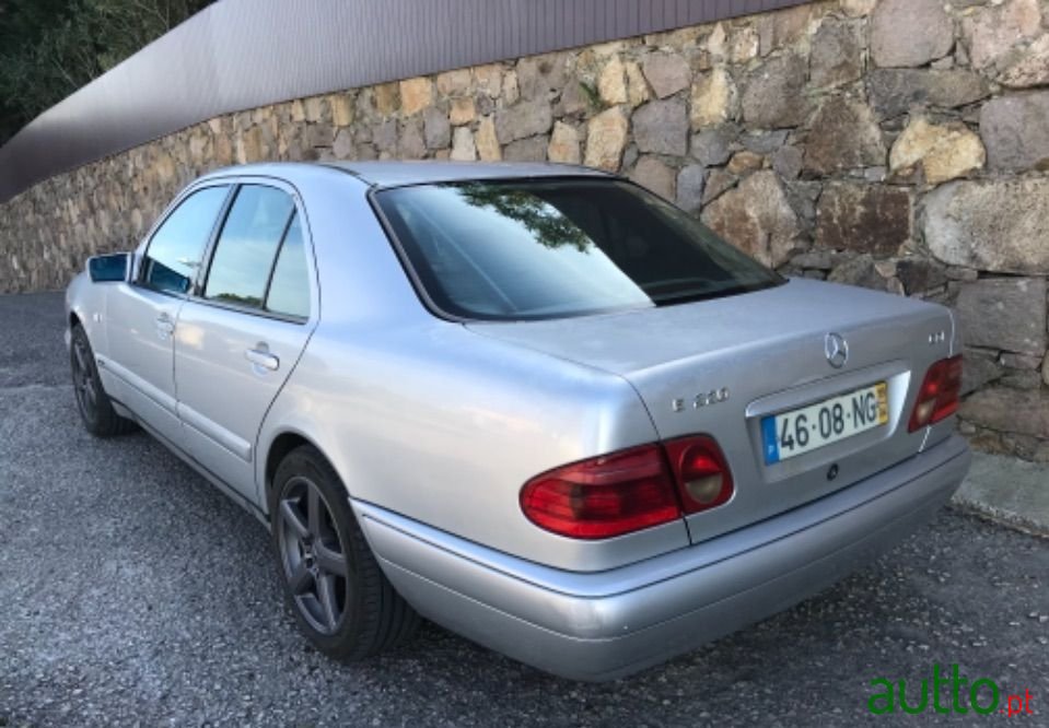 1999' Mercedes-Benz E-200 photo #5