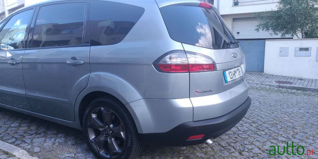 2009' Ford S-Max Titanium photo #3