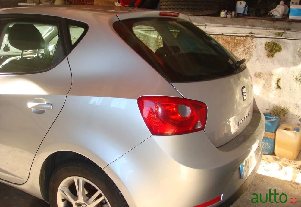 2009' SEAT Ibiza photo #5