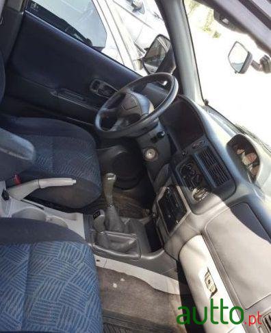 1999' Mitsubishi Pajero Sport Wagon photo #3