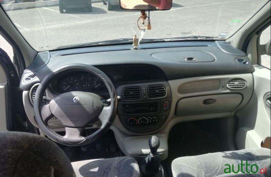 2000' Renault Scenic 1.4 16V photo #3