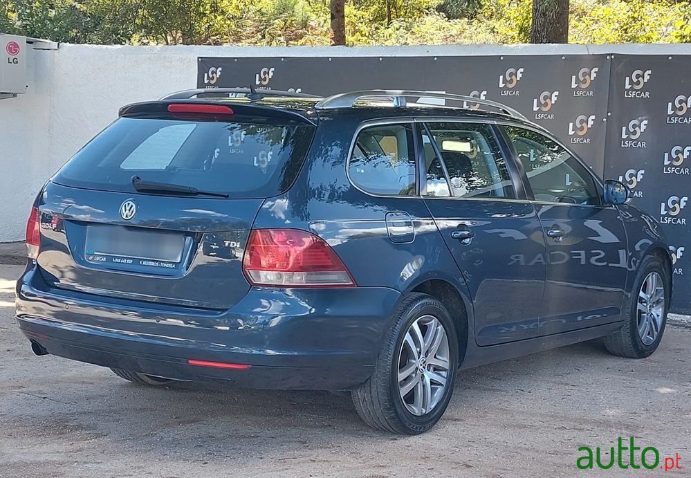 2010' Volkswagen Golf Variant photo #6