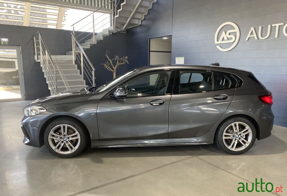 2021' BMW 116 photo #2