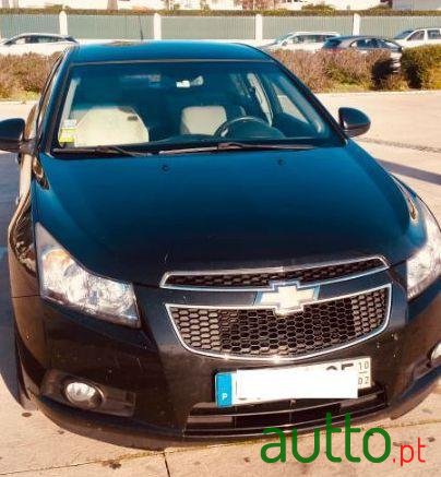 2010' Chevrolet Cruze Lt photo #2