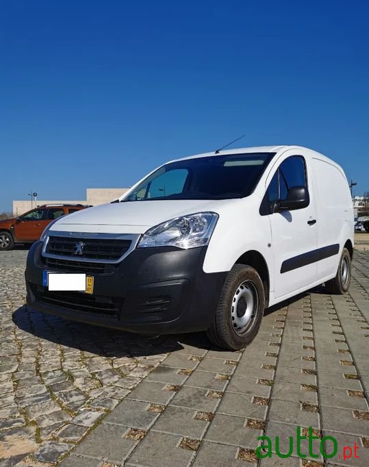 2017' Peugeot Partner photo #1