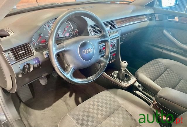 2001' Audi A6 photo #6