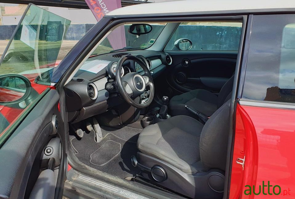 2008' MINI One photo #5