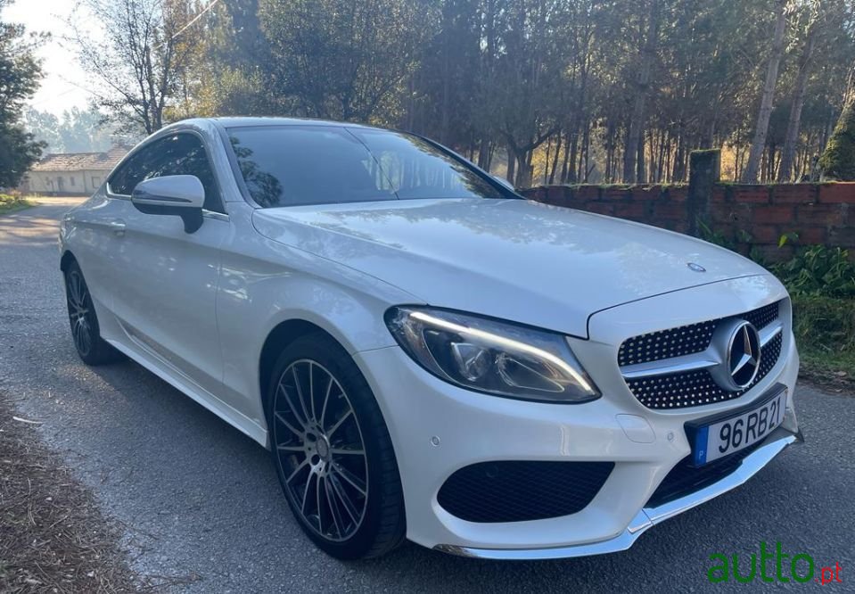 2016' Mercedes-Benz C-250 photo #1